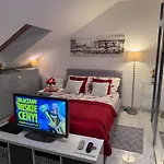 Apartment Zimmer Mit Kueche Und Bad In Danzig